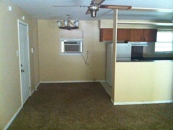 Living Room/Kitchen