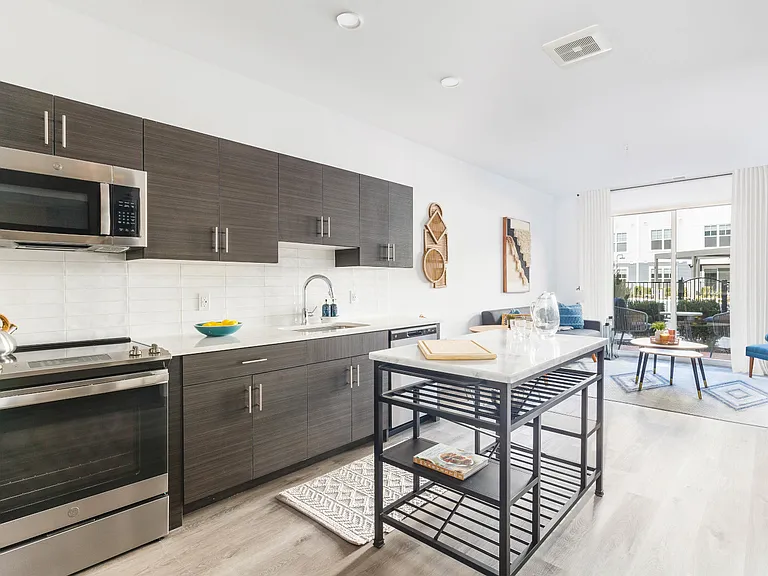 EVO Apartments — Photo 10