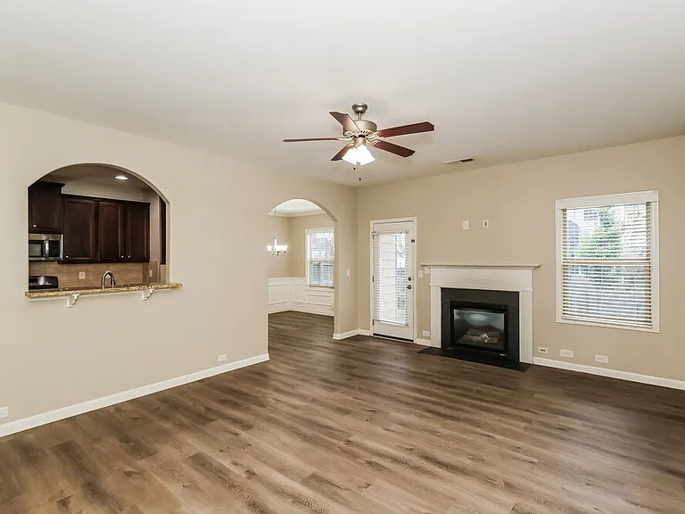 3924 Lake Manor Way — Photo 5