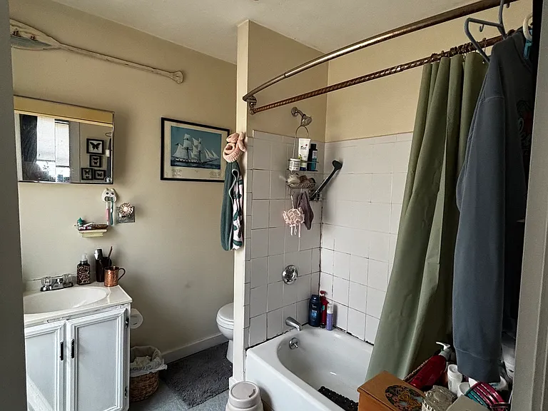 177 W 7th St #3 — Photo 3