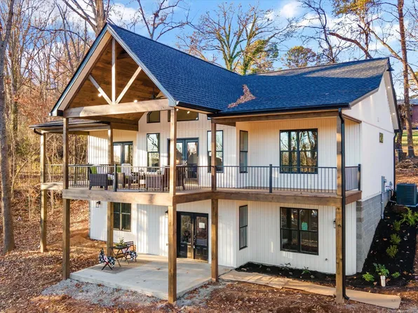 1954 Kim Watt Dr, Knoxville, TN 37909