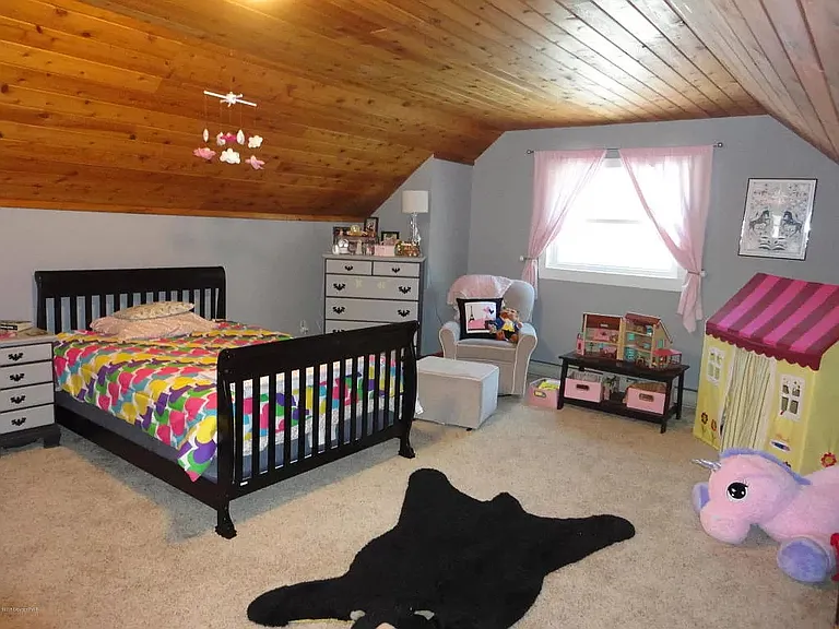 Upstairs bedroom #1