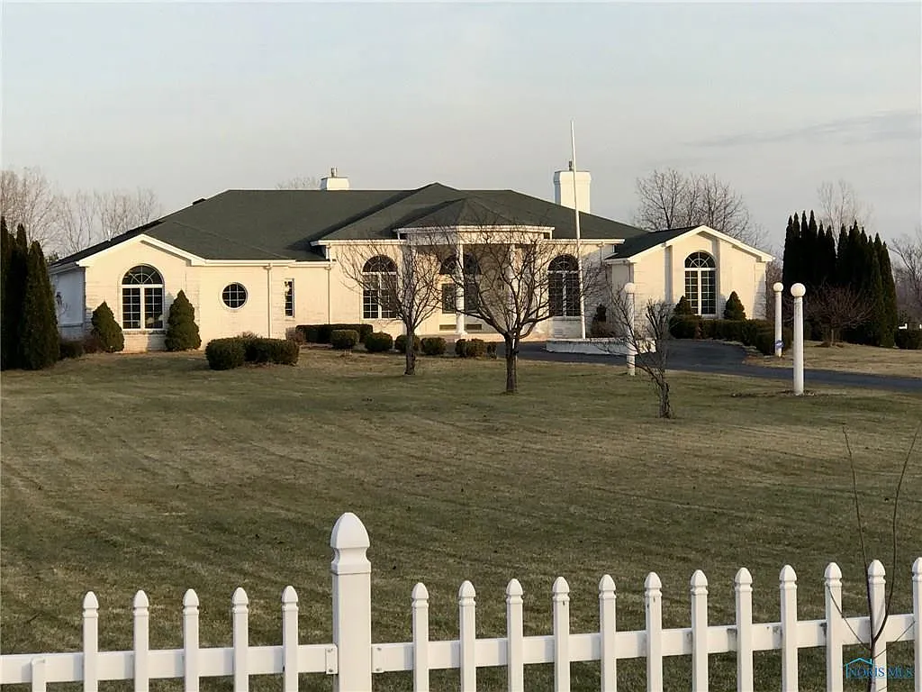 3501 S Crissey Rd photo 1