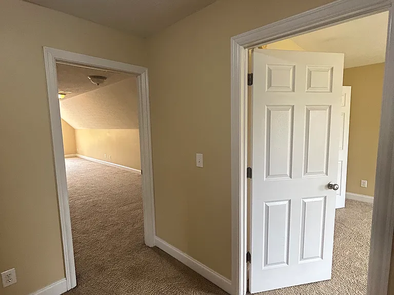 182 Pavilion Dr — Photo 29