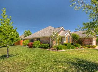 5801 Sugar Maple Dr, Fort Worth, TX 76244