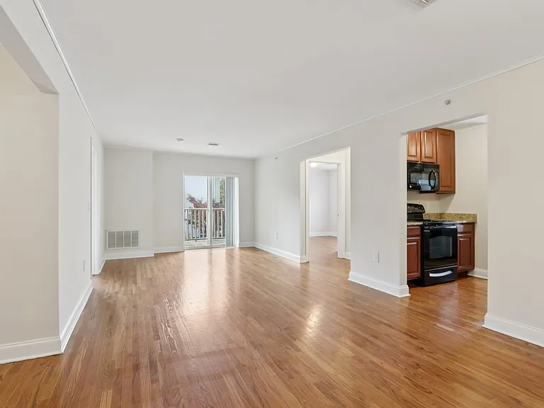 Summit Ridge Luxury Apartments — Photo 7