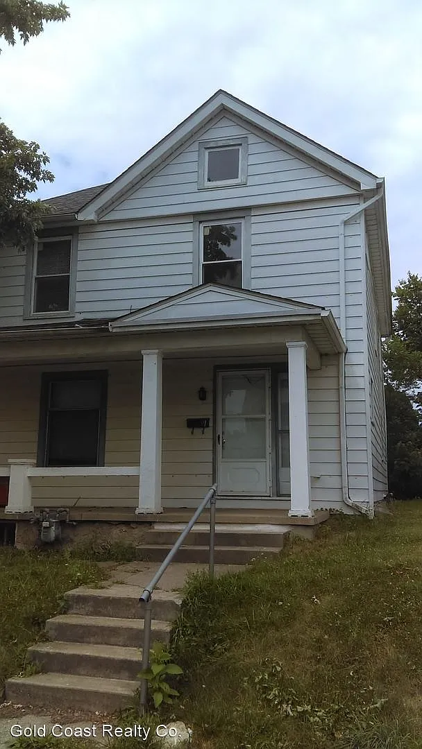 91 Notre Dame Ave photo 1