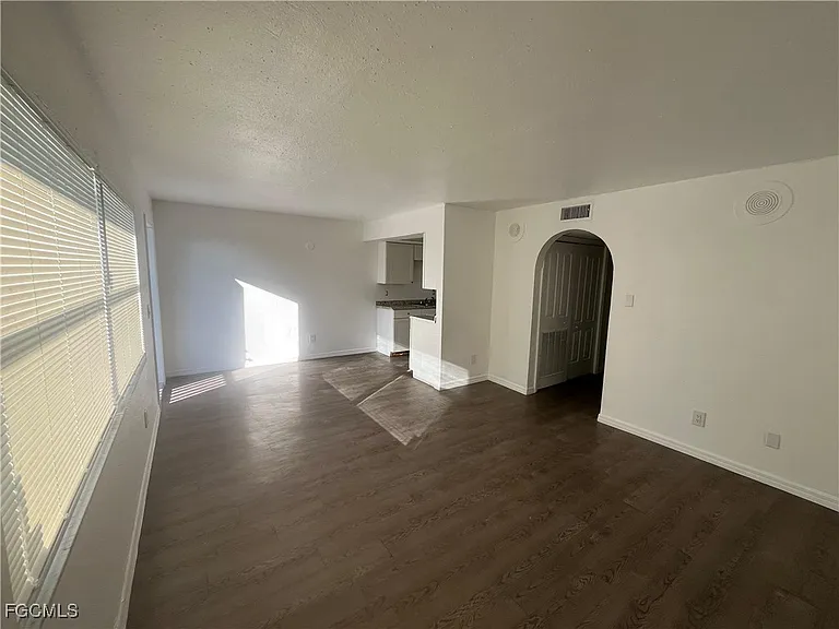 1919 Lillie St #F — Photo 1