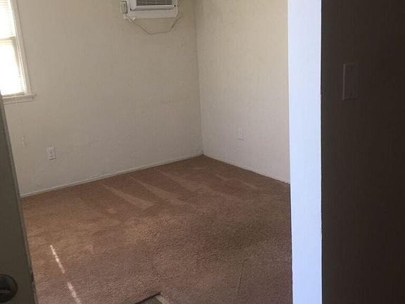 4th image of 632 W 9th St
