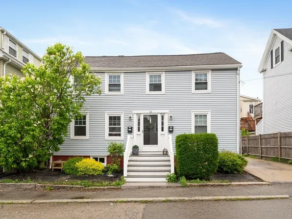 30 Addison St, Gloucester, MA 01930