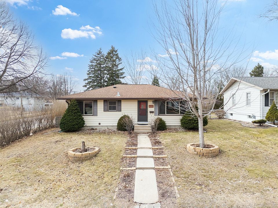 1st image of 4005 16th Ave NW