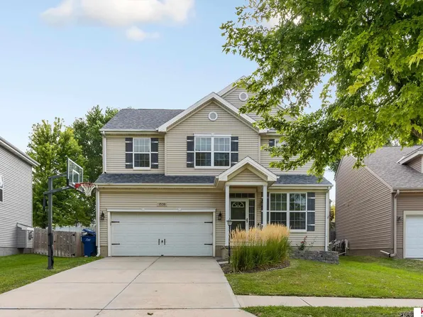 1530 N 208th Ter, Elkhorn, NE 68022