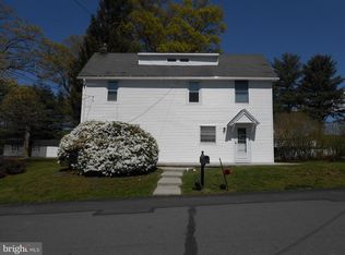 17 Upper Beechwood Ave, Pottsville, PA 17901