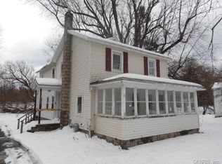 16 Danford St, Sodus, NY 14551