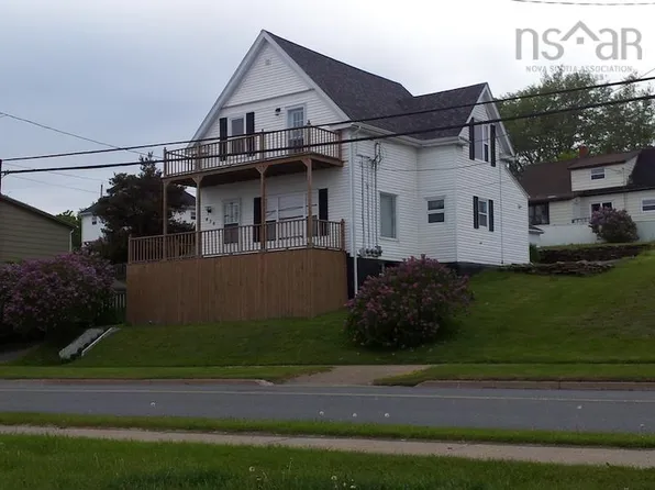 436 Purves St, North Sydney, NS B2A 1C9