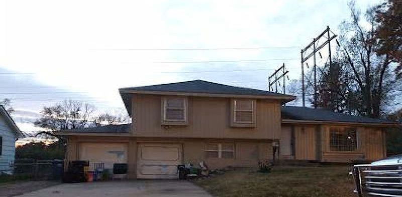 1st image of 10012 Bennington Ave