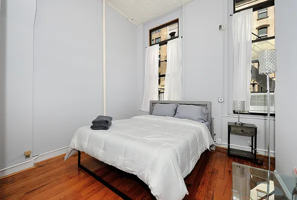 Rented by Furnished Habitat | media 32