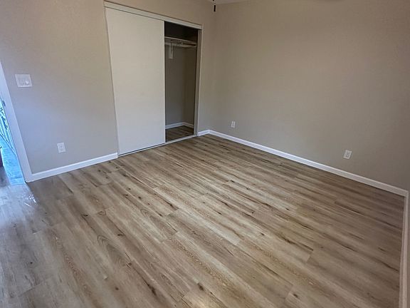 5th image of 13680 Day St NW