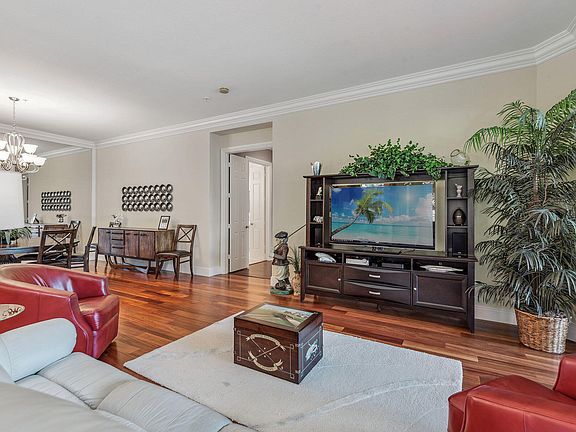 4th image of 3189 Aviamar Cir APT 202
