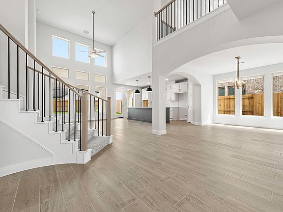 4th image of 31418 Meadow Grove Ct