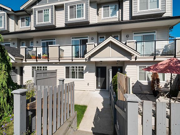 3rd image of 13898 64th Ave #83