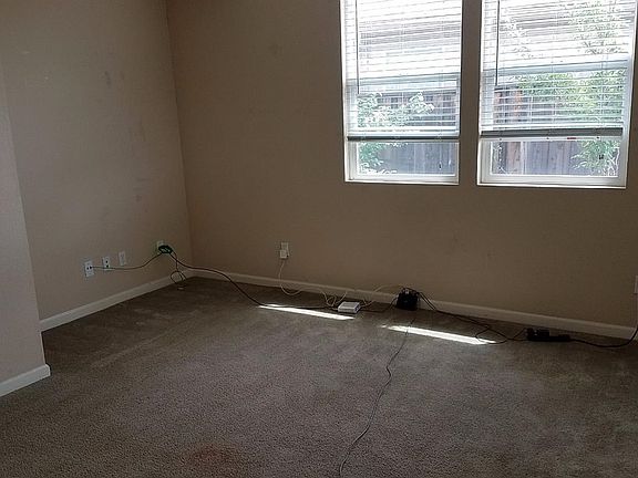 3rd image of 1628 Maryclair Dr