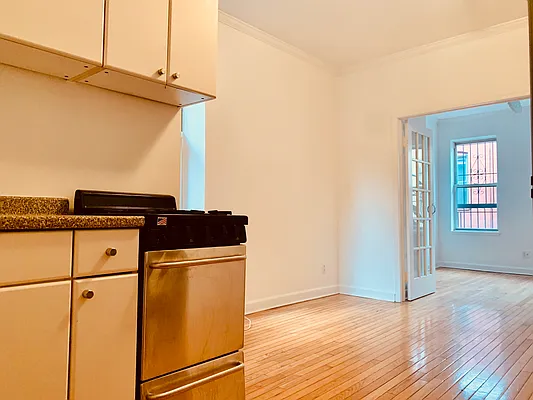 Rented by Corcoran | media 31