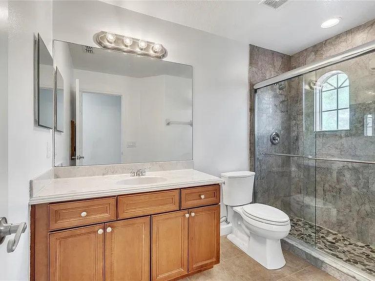 11538 Delwick Dr — Photo 21