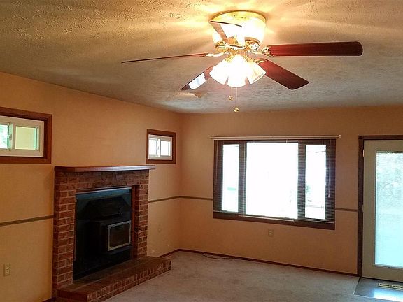 4th image of 2522 E 44th Ave