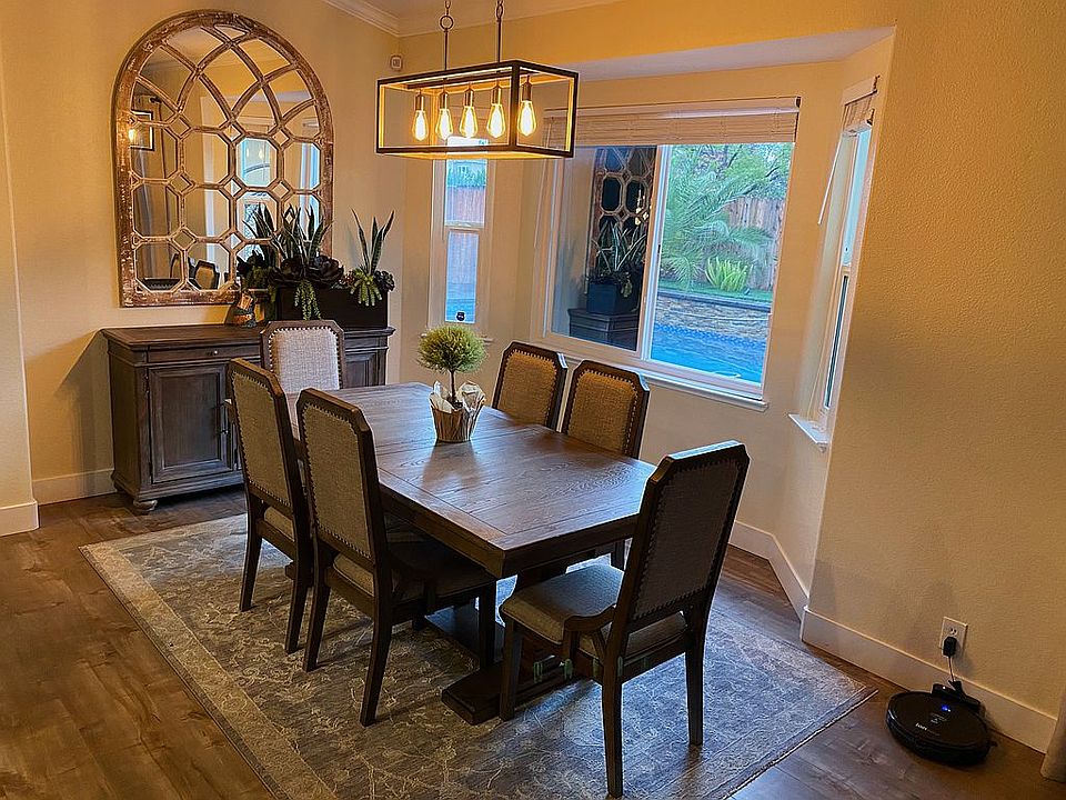 2nd image of 1502 Lathwell Way