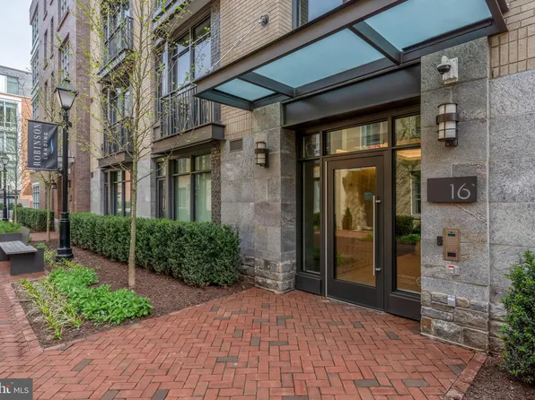 16 Bakers Walk #304, Alexandria, VA 22314