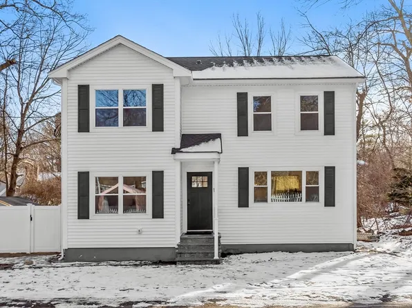 11 Wadsworth Rd, North Reading, MA 01864