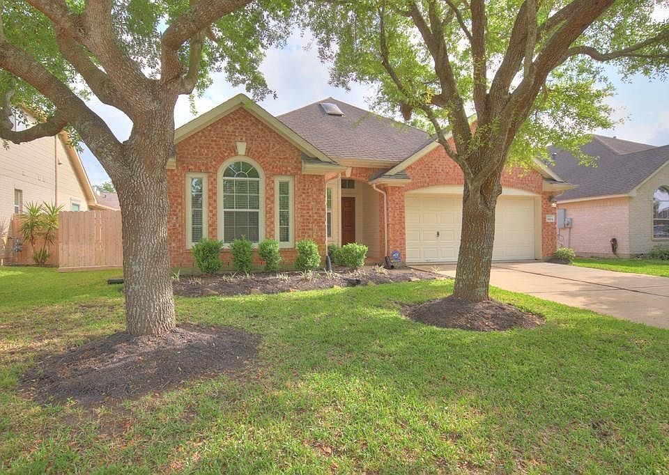 1st image of 6804 Paigetree Ln