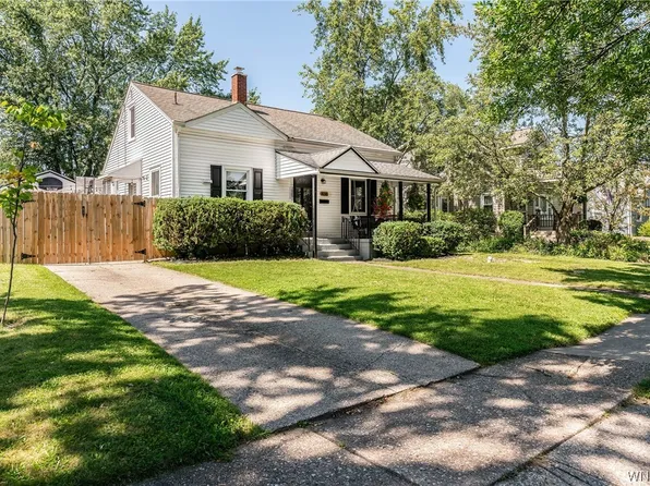 436 Windermere Blvd, Amherst, NY 14226