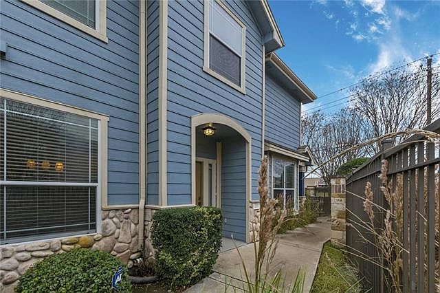 1st image of 1481 E Old Settlers Blvd APT 103