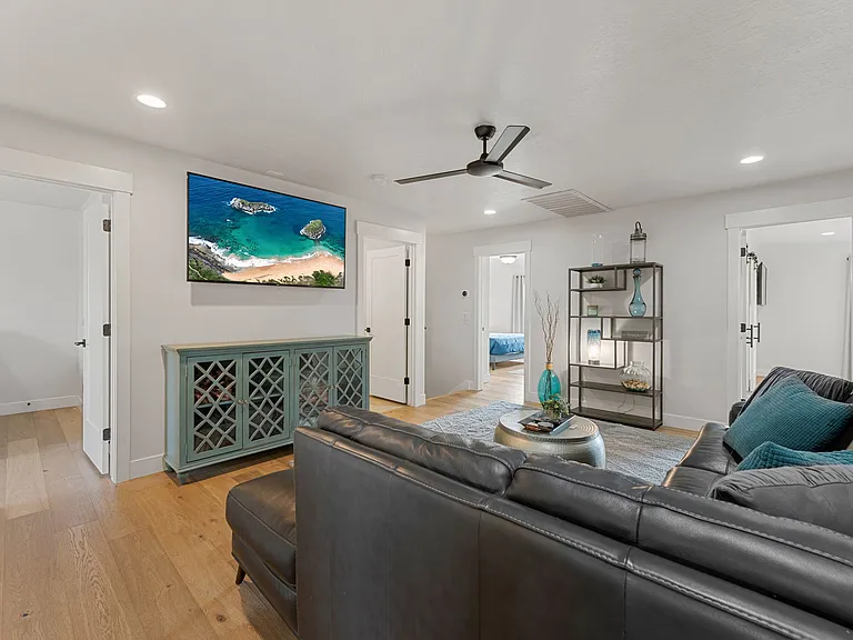 466 N Ventura Ln #47 — Photo 18