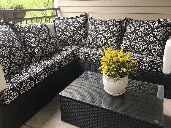 Balcony patio to relax with a view