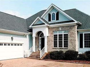 105 Monroe Ct, Carrollton, VA 23314