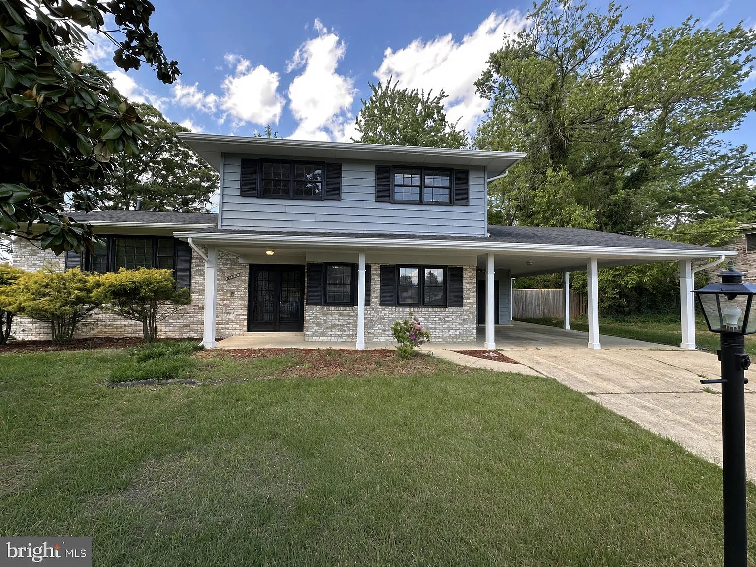 4 bed, 3.5 bath, 2169 sqft, $3,400 — Photo 3