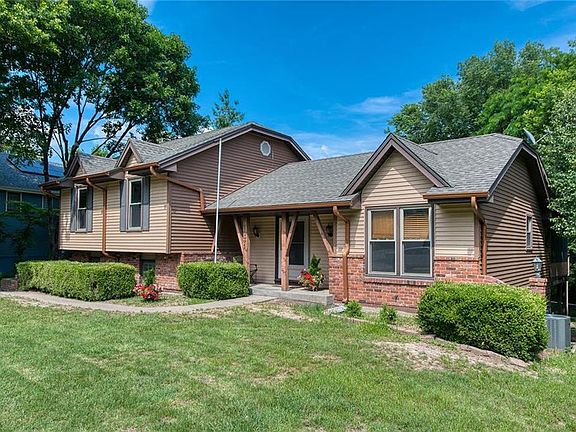 2nd image of 1031 Dunwich Dr