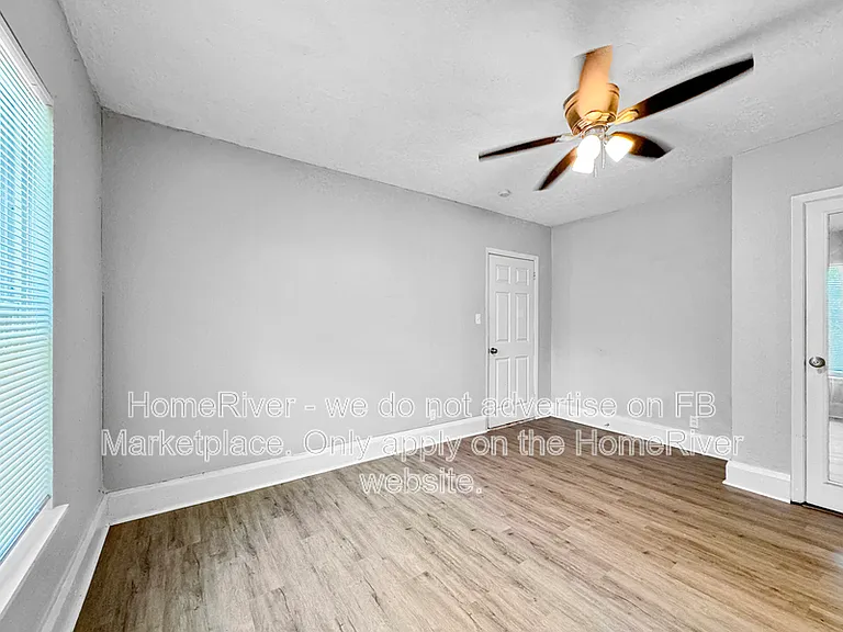 5206 N 15th St — Photo 14