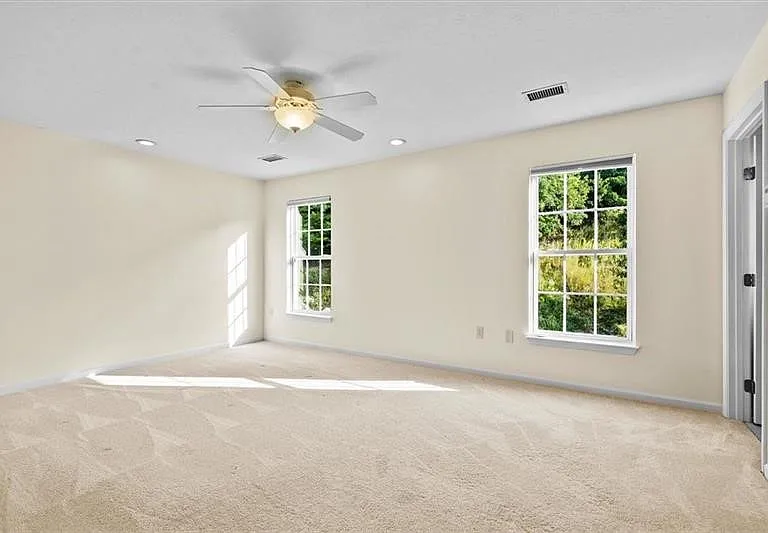 510 Village Green Blvd W — Photo 16