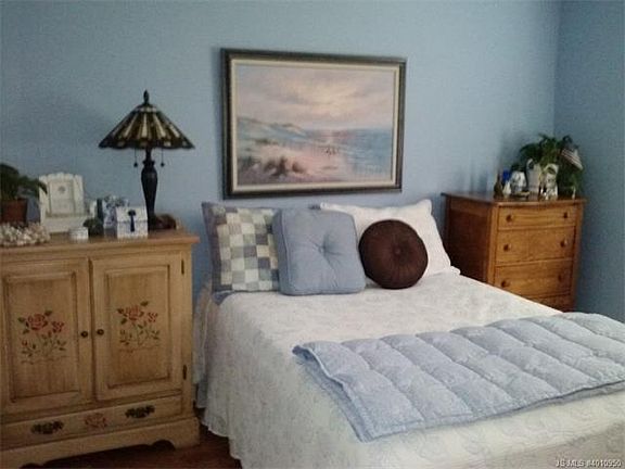 5th image of 11 Snead Ct