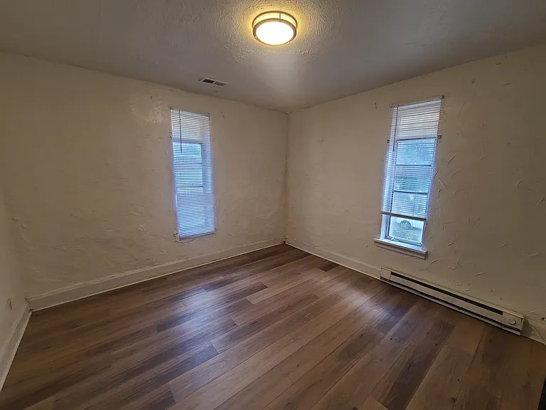 1001 Lilley Ave #D — Photo 12