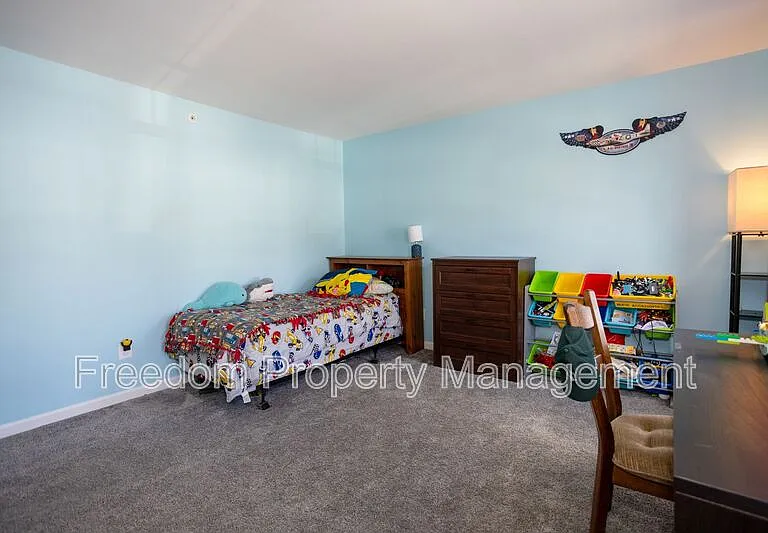 2425 Morgans Point Dr — Photo 37
