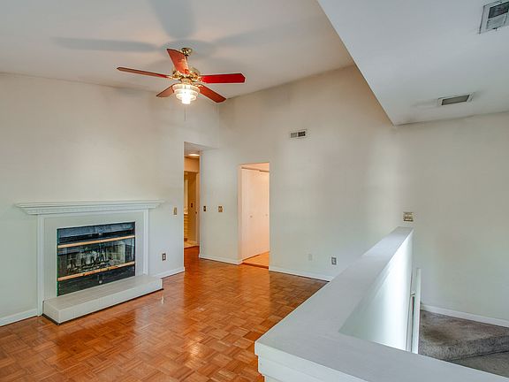 3rd image of 2709 Linmar Ave APT 1