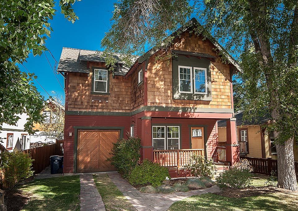 Great Bungalow in downtown