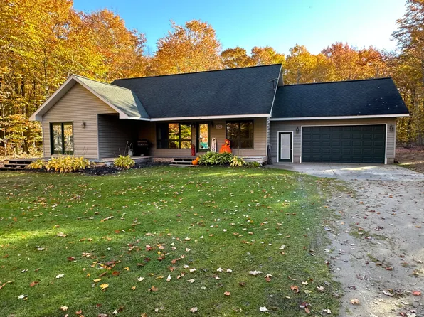 36243 S Trillium Ln, De Tour Village, MI 49725