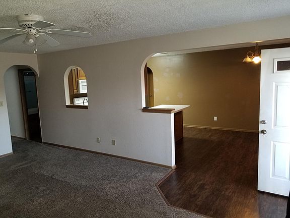 5th image of 325 Shetland Cir