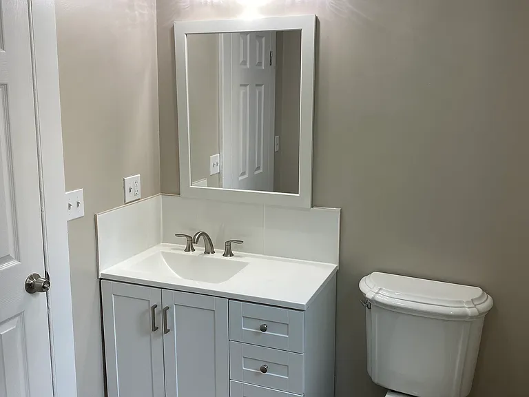 37-39 Benham St #1 — Photo 15